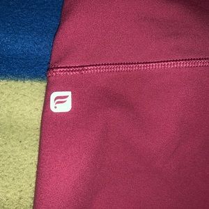 Fabletics mid rise mauve legging 23”